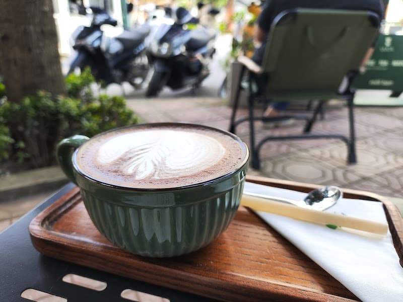 Hình ảnh La Jolie Café - 4