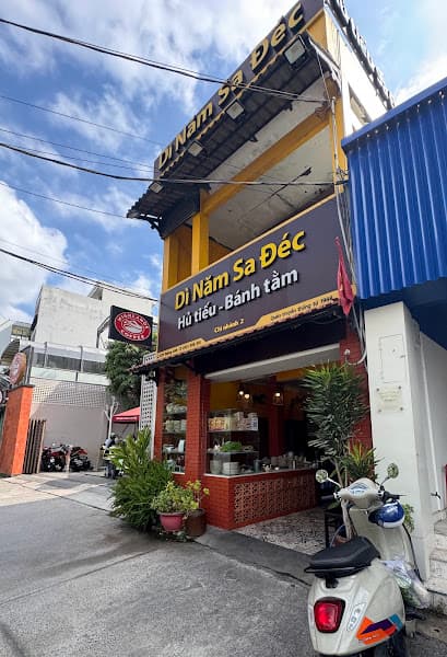 Ảnh bìa Hủ tiếu Sa Đéc & Bánh tằm - DÌ NĂM SA ĐÉC - THẢO ĐIỀN