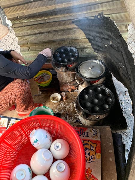 Hình ảnh Bánh căn mực cô Thu - 2