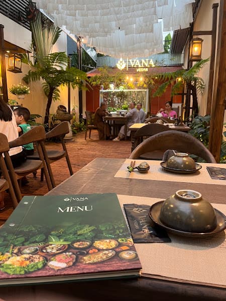 Hình ảnh Nhà hàng chay VaNa Vegan - 2