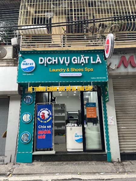 Hình ảnh TIỆM GIẶT KÝ - Laundry & Shoes Spa - 37B Kim Mã Thượng - 3