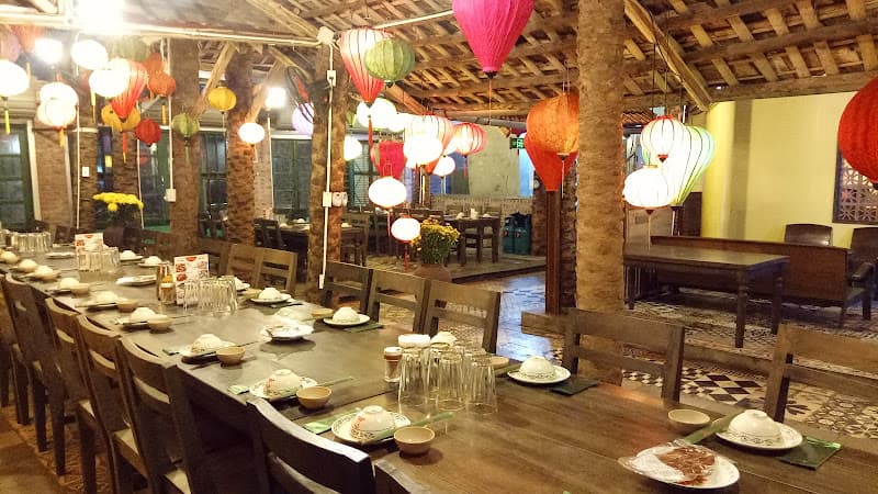 Bò Tơ Quán Mộc Làng Quốc tế Thăng Long