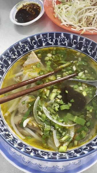 Hình ảnh Bún bò Huế - Huỳnh Châu - 3