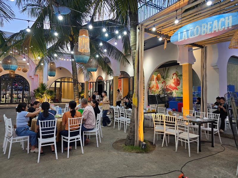 Hình ảnh Lá Cọ Beach - Nhà Hàng Hải Sản Ngon Tại Đồng Hới Quảng Bình - 3