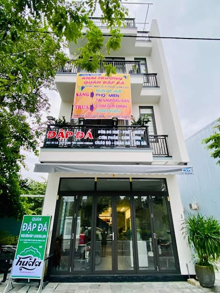 Ảnh bìa Bún bò đập đá (gốc)