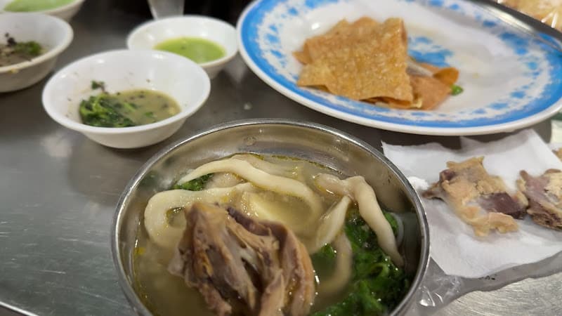 Hình ảnh Lẩu gà lá é-gà nướng lu 668 - 2