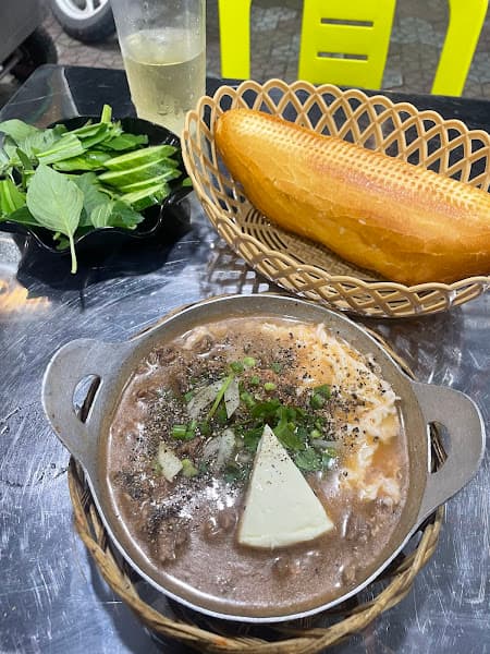 Hình ảnh Bánh mì chảo- xíu mại- bò kho chú mập - 3