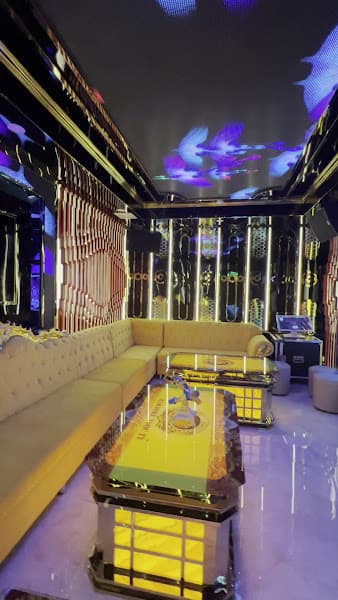 Hình ảnh Karaoke Ngọc Tỷ - 4
