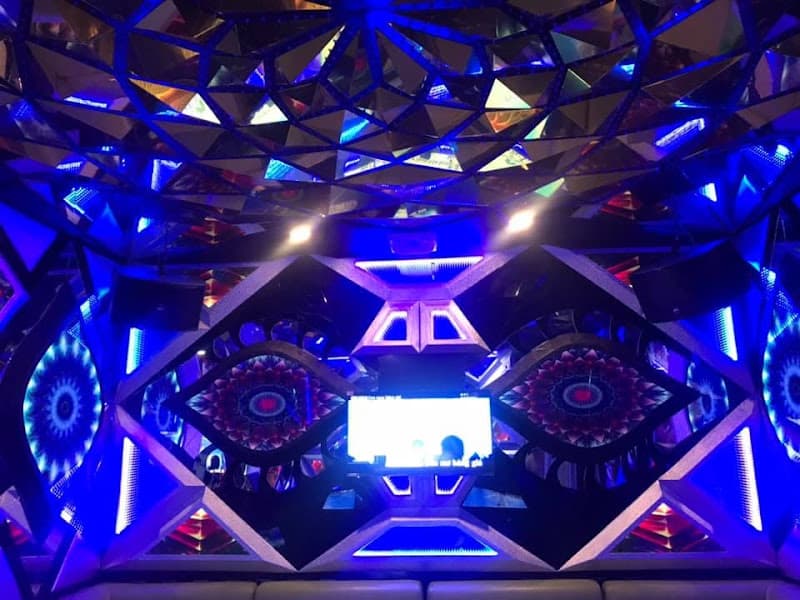 Karaoke Phương Anh