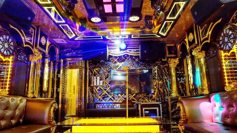 Hình ảnh Holiday Karaoke (Hó Lía Tý) - 6