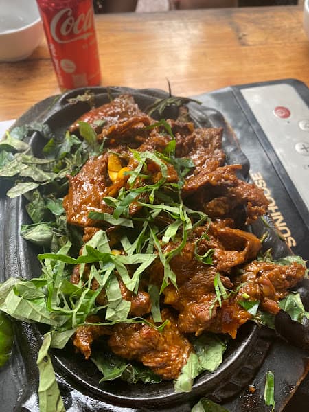 Hình ảnh Nhà Hàng Trâu Vàng - 3