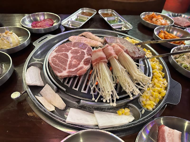 Hình ảnh BOSSAM BBQ- 83 Phố Trần Phú - 2