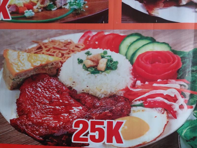 Hình ảnh Cơm gà xối mỡ Phương - 6