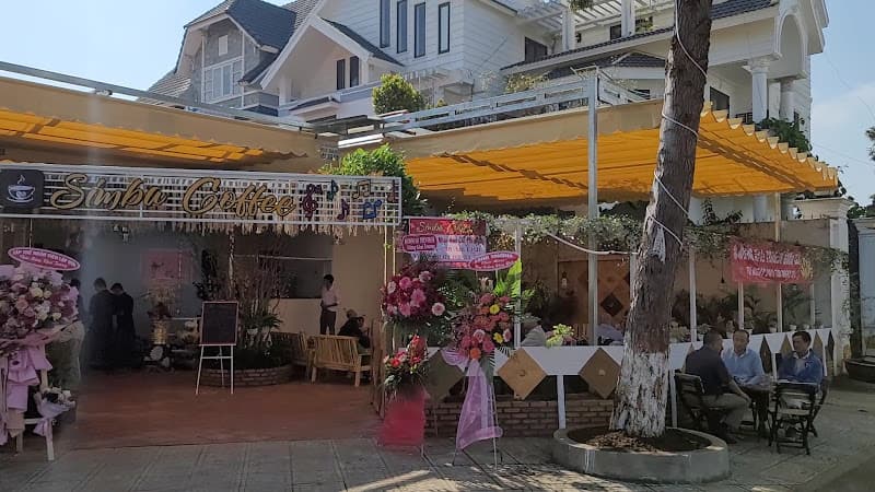 Ảnh bìa Em Bơ Coffee