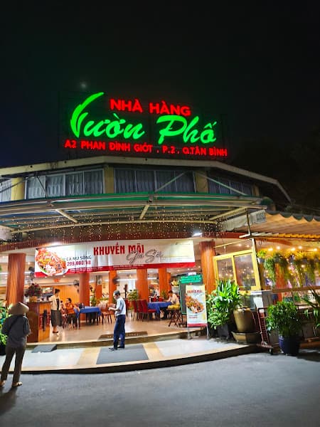 Hình ảnh Nhà Hàng Vườn Phố - 2