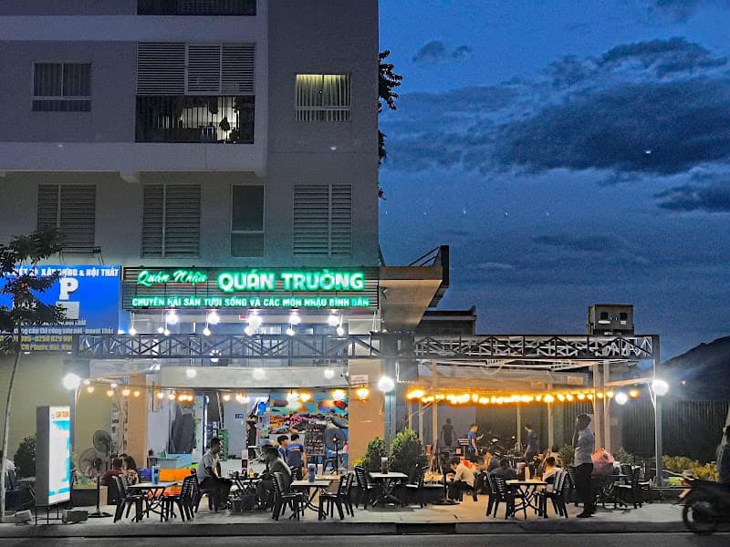 Hải sản Quán Trường