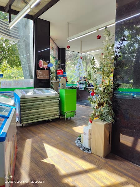 Ảnh bìa FamilyMart