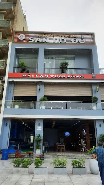 Nhà Hàng San Hô Đỏ