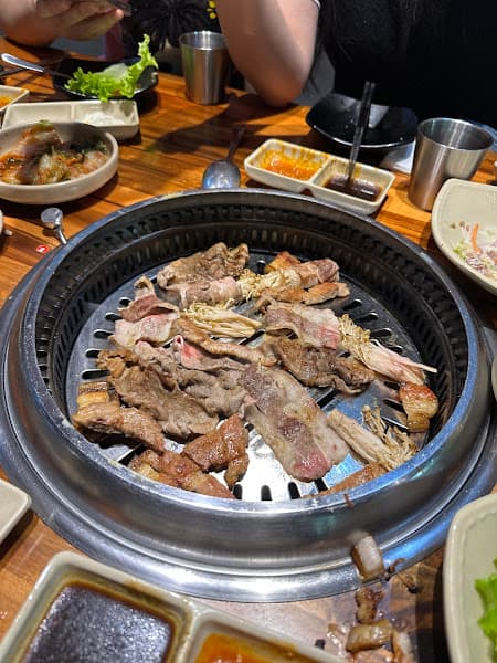 Hình ảnh Deagun 83 Rùa Vàng Buffet Nướng Lẩu Hàn Quốc Thành Phố Việt Trì - 2