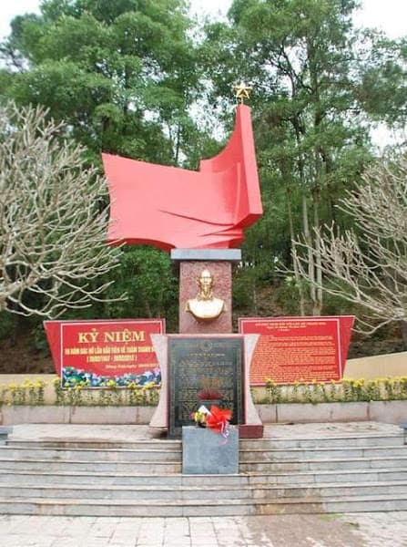 Ảnh bìa Khu tưởng niệm Bác Hồ