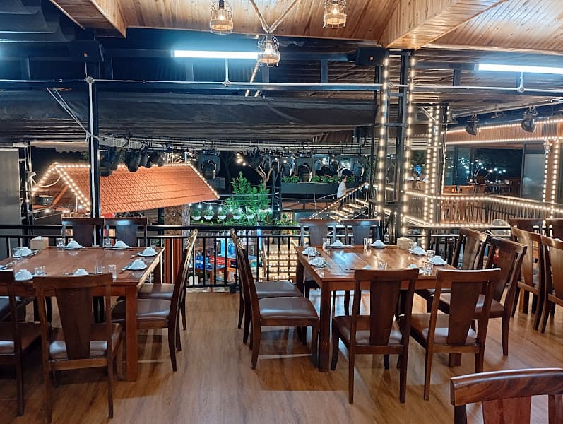 Hình ảnh Nhà Hàng Xuân Bách - 3