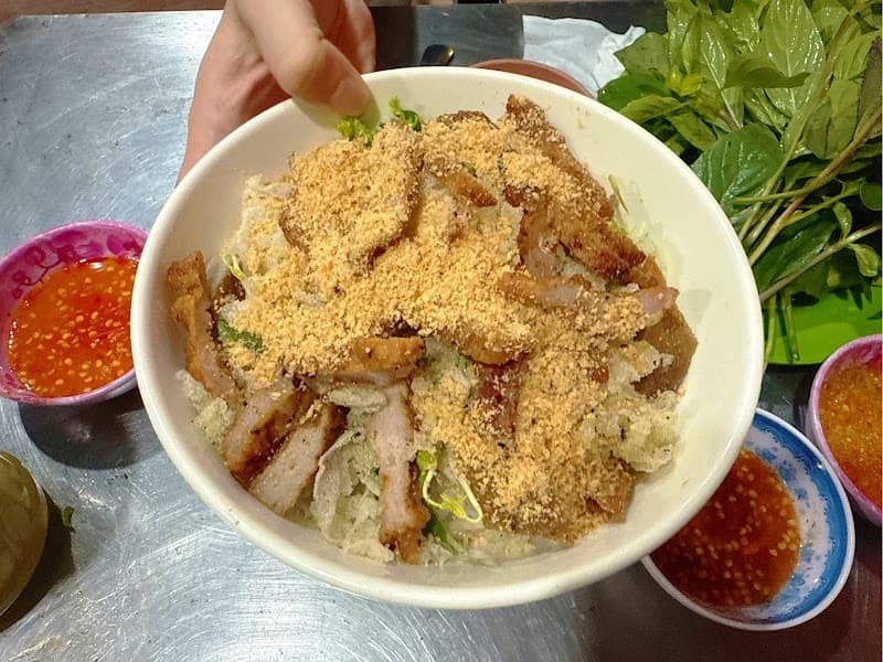 Ảnh bìa Quán Út Quyên - đặc sản Phú Yên