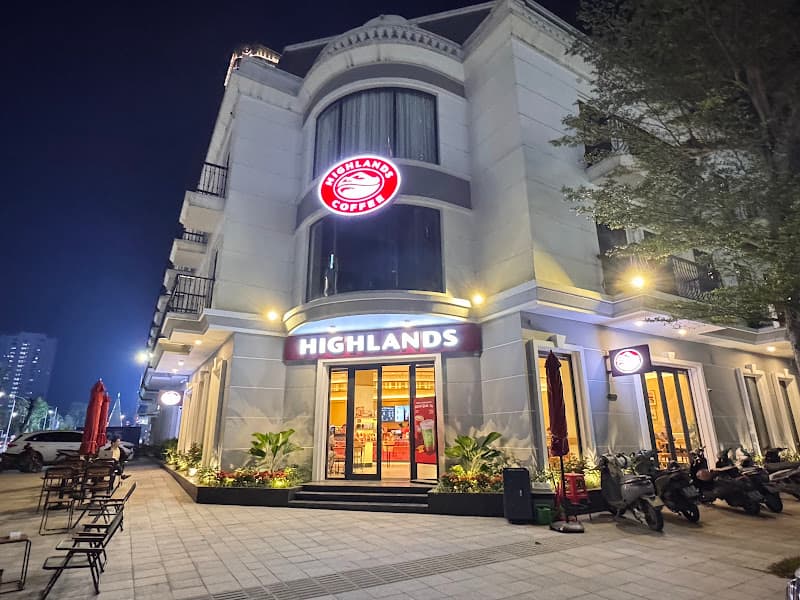 Hình ảnh Highlands Coffee QT09-11 Vincom Shophouse Vinh - 3