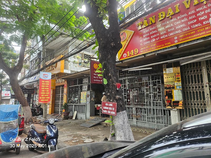 Xôi thịt - Bánh mì Bà Tám