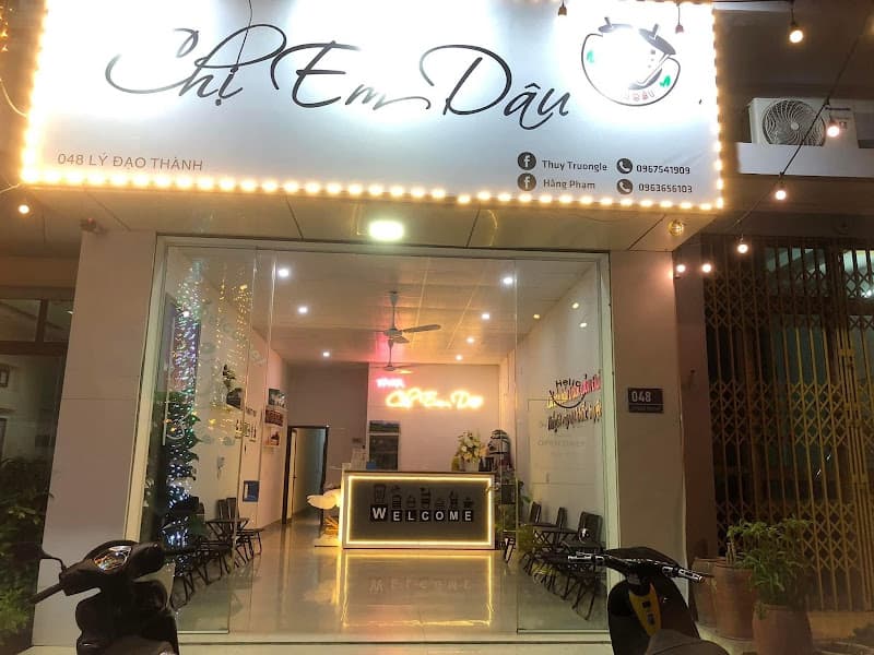 Quán Trà Sữa Chị Em Dâu