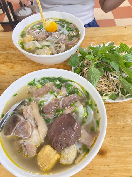 Hình ảnh Hoa Bình Bún Bò Huế - 2