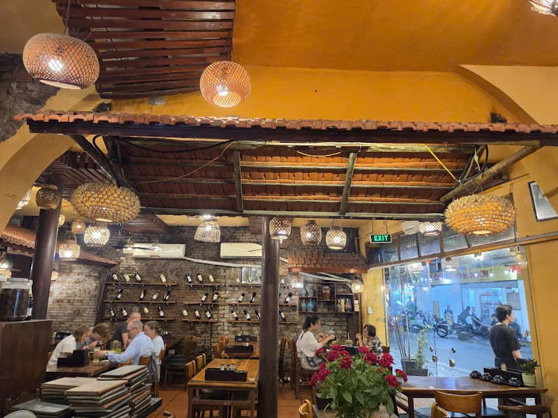 Hình ảnh Madam Tran Restaurant - Vietnamese Restaurant & Vegan Foods - 3