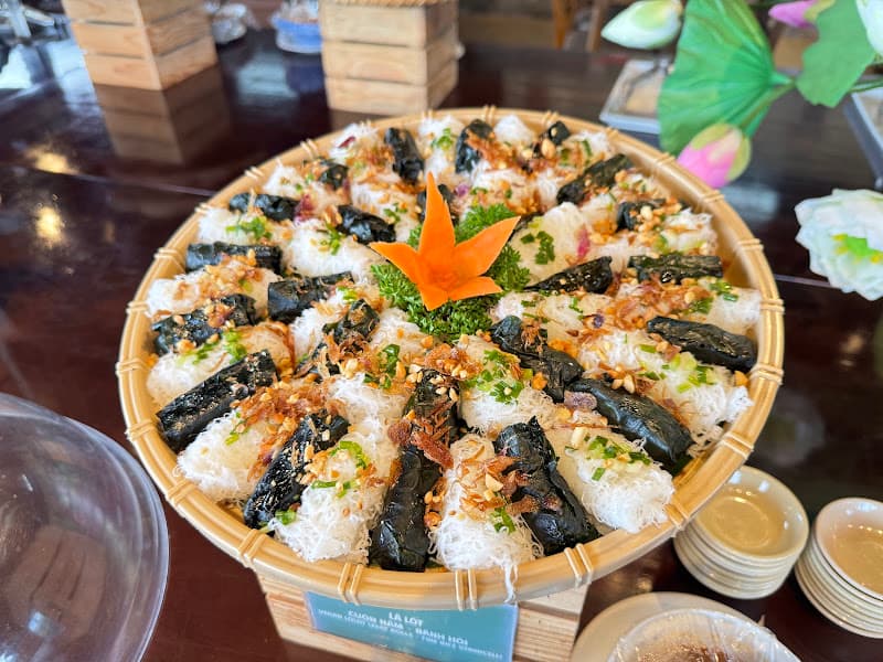 Hình ảnh DaWa Vegetarian Restaurant - Nhà hàng Chay DaWa - Tám Trình Coffee DaLat - 3