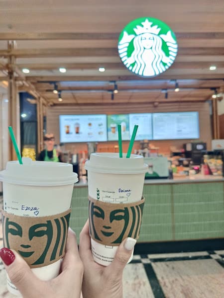Hình ảnh Starbucks Vinpearl Harbour Nha Trang - 2