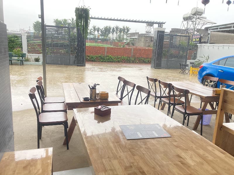 Hình ảnh Lẩu Nướng Bên Suối - 3