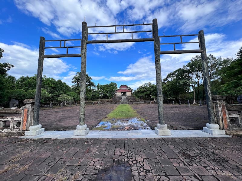 Ảnh bìa Lăng Thiệu Trị