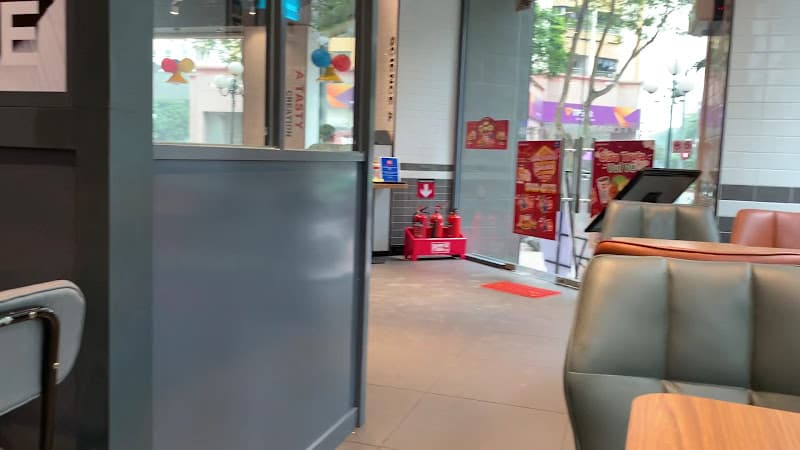 Hình ảnh Lotteria Hoàng Đạo Thúy - 4