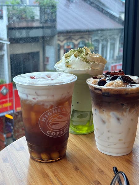 Hình ảnh Highlands Coffee Trần Hưng Đạo - 2