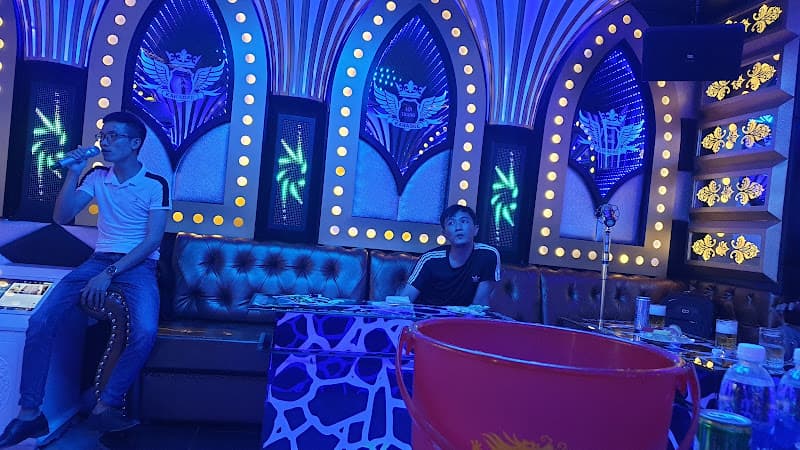 Hình ảnh Karaoke Lợi Trang 4 - 3