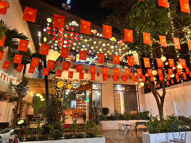 Ảnh bìa Nắng coffee