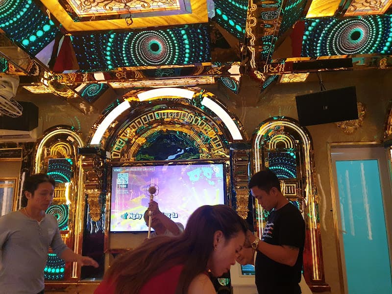 Hình ảnh Karaoke Lợi Trang 4 - 2