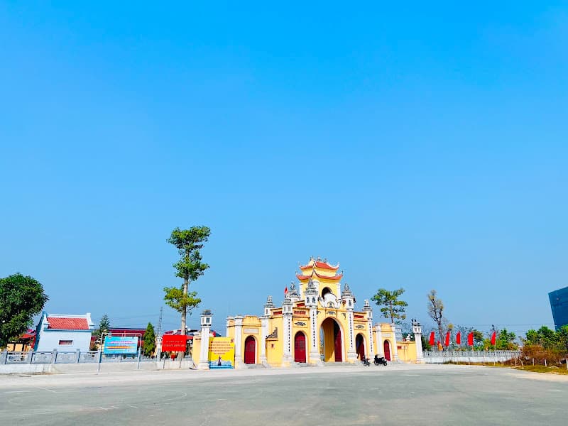 Hình ảnh Di tích lịch sử Đền thờ THÂN NHÂN TRUNG - 3