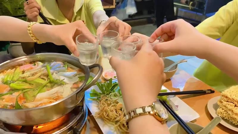 Hình ảnh Siêu Ăn Vặt - 3