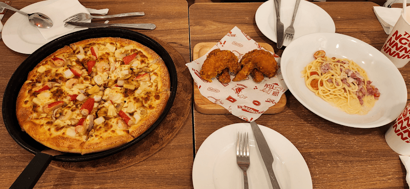 Hình ảnh Pizza Hut Nguyễn Tri Phương - 3