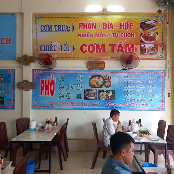 Quán phở Thiên Ân ( dê, bò, gà)