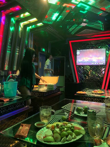 Karaoke Quỳnh Hương