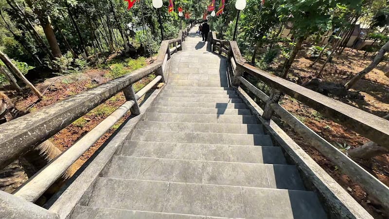 Hình ảnh Đền thờ vua Lê Thái Tổ - 5