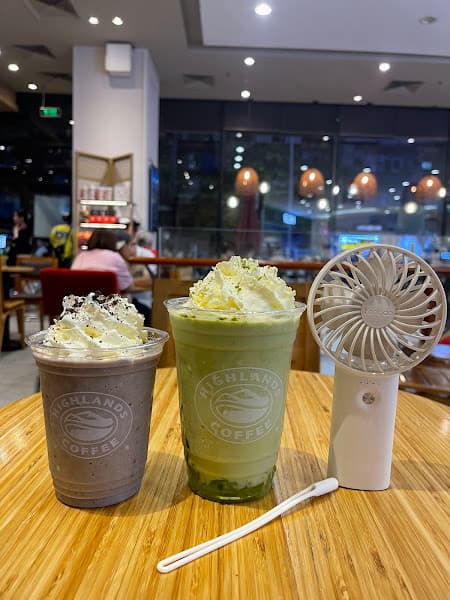 Hình ảnh Highlands Coffee Vincom Phạm Ngọc Thạch - 2
