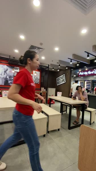 Hình ảnh KFC VINCOM 3/2 - 4
