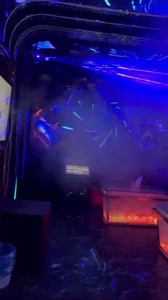 Hình ảnh KARAOKE HUYỀN THOẠI - 3