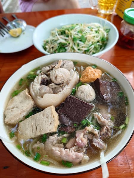 Hình ảnh Bún bò huế Sông Hương - 2